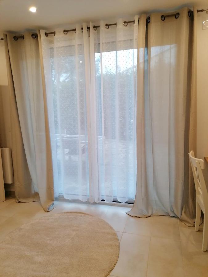 Appartement T2 Rez De Villa Proche Bord De Mer Le Pradet Zewnętrze zdjęcie